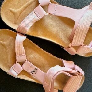 Comfort style design shoes